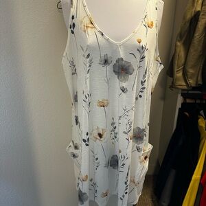 NWT Floral Sleeveless Dress with Pockets